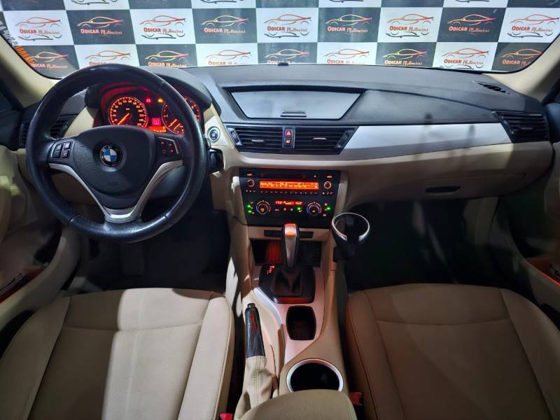 BMW - X1 - 2013/2014 - Branca - R$ 77.900,00