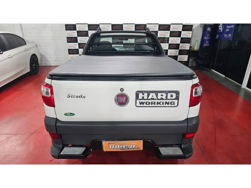 FIAT - STRADA - 2018/2018 - Branca - R$ 57.900,00