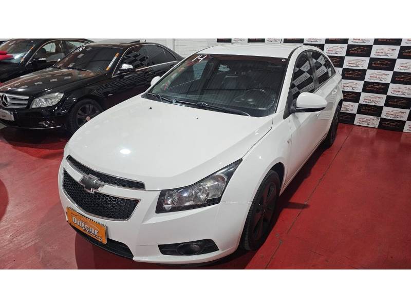 CHEVROLET - CRUZE - 2014/2014 - Branca - R$ 64.900,00