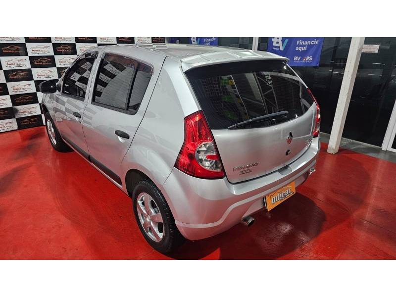 RENAULT - SANDERO - 2010/2010 - Prata - R$ 27.900,00