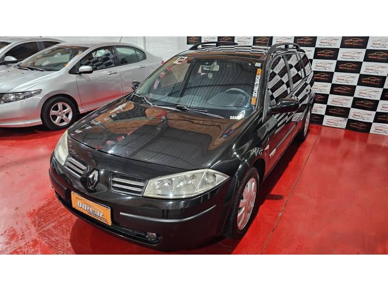 RENAULT - MÉGANE - 2012/2012 - Preta - R$ 32.900,00