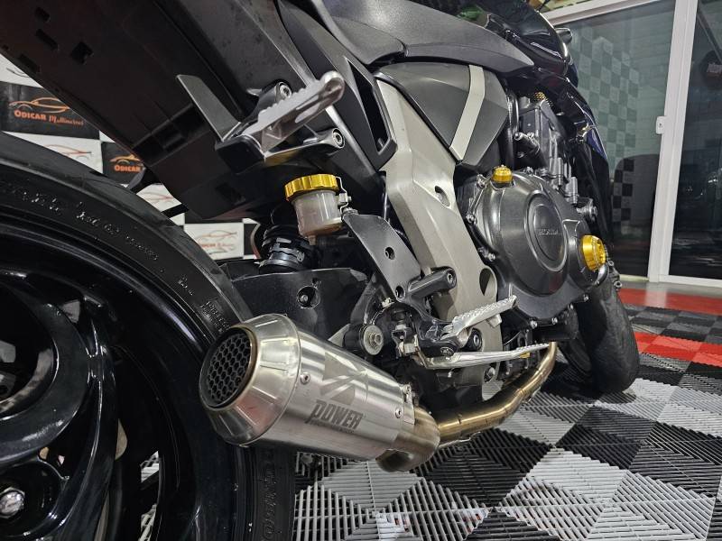 HONDA - CB 1000R - 2011/2012 - Preta - Sob Consulta