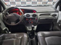 RENAULT - SCÉNIC - 2003/2003 - Prata - R$ 15.900,00