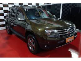 RENAULT - DUSTER - 2013/2014 - Verde - R$ 60.900,00