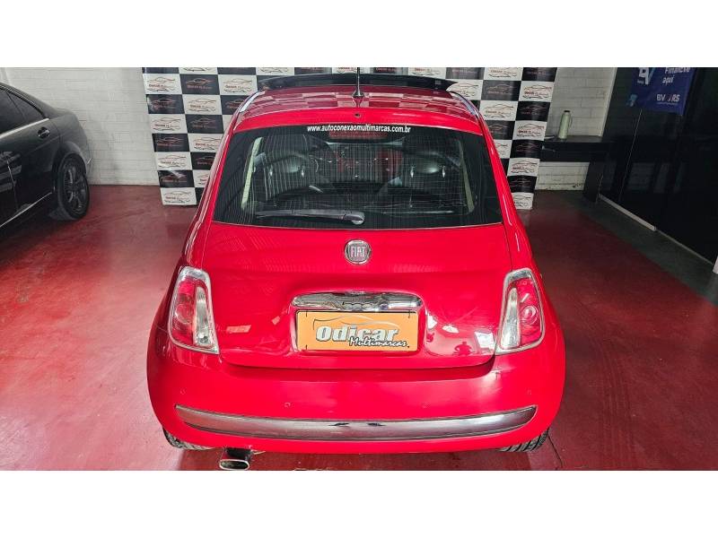 FIAT - 500 - 2011/2012 - Vermelha - R$ 50.900,00