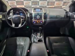 FORD - RANGER - 2012/2013 - Preta - R$ 105.900,00