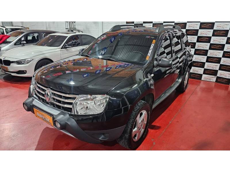 RENAULT - DUSTER - 2012/2013 - Preta - R$ 49.900,00