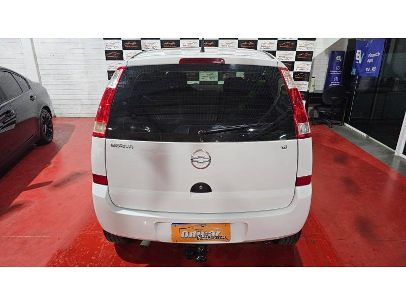 CHEVROLET - MERIVA - 2004/2004 - Branca - R$ 27.900,00