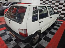 FIAT - UNO - 2005/2005 - Branca - R$ 17.900,00