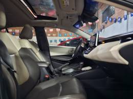 TOYOTA - COROLLA - 2021/2022 - Prata - R$ 138.900,00