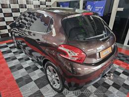 PEUGEOT - 208 - 2013/2014 - Marrom - R$ 41.900,00