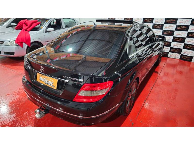 MERCEDES-BENZ - C 200 K - 2007/2008 - Preta - R$ 56.900,00