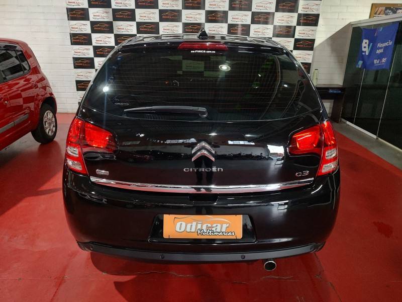 CITROËN - C3 - 2012/2013 - Preta - R$ 38.900,00