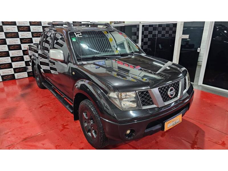 NISSAN - FRONTIER - 2012/2012 - Preta - R$ 89.900,00