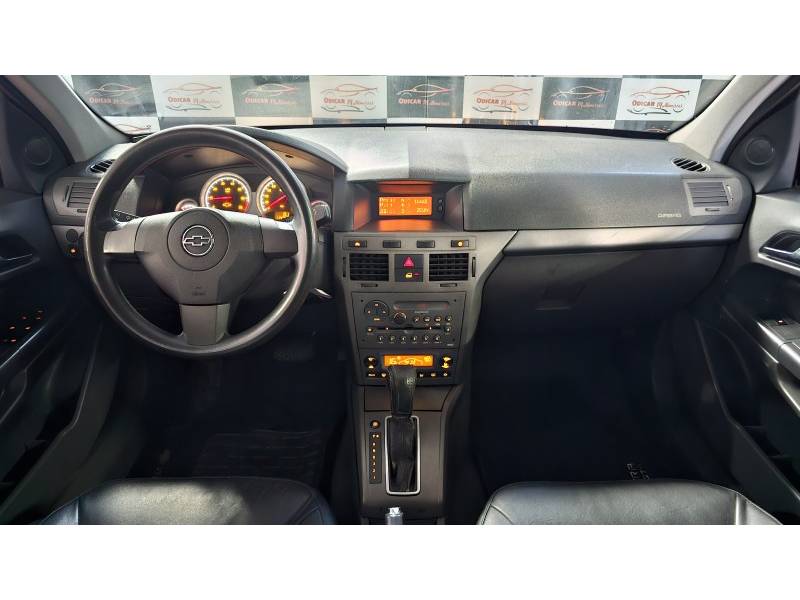 CHEVROLET - VECTRA - 2008/2009 - Preta - R$ 38.900,00