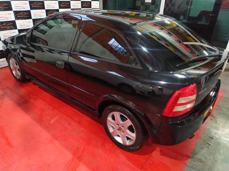 CHEVROLET - ASTRA - 2005/2006 - Preta - R$ 24.900,00