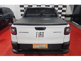 FIAT - STRADA - 2021/2022 - Branca - R$ 84.900,00