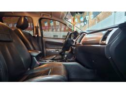 FORD - RANGER - 2021/2022 - Preta - R$ 189.900,00