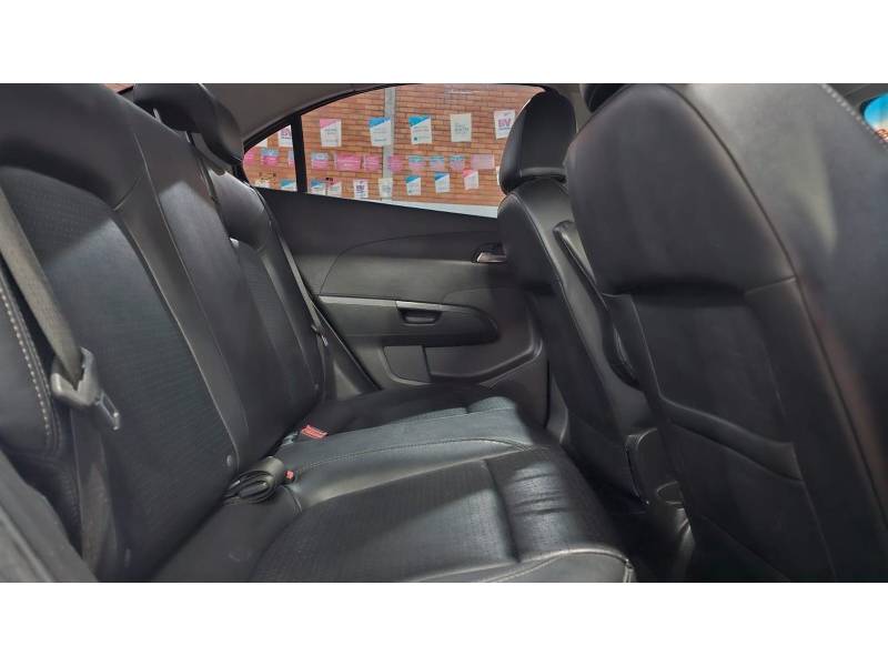 CHEVROLET - SONIC - 2012/2012 - Prata - R$ 42.900,00