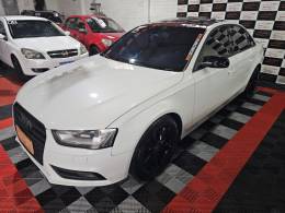 AUDI - A4 - 2014/2015 - Branca - R$ 85.900,00
