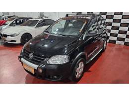 VOLKSWAGEN - CROSSFOX - 2008/2009 - Preta - R$ 35.900,00