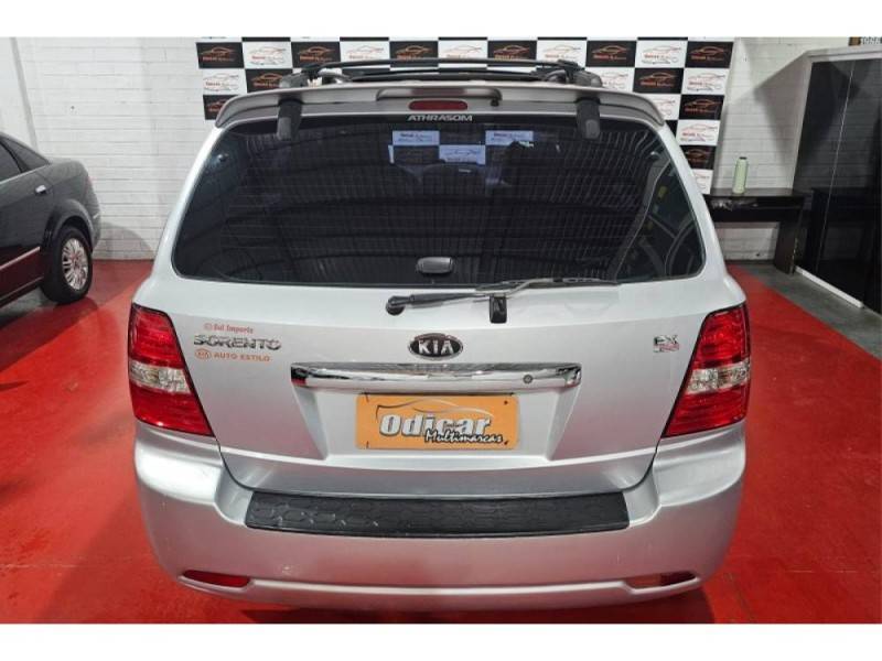 KIA MOTORS - SORENTO - 2007/2007 - Prata - R$ 49.900,00