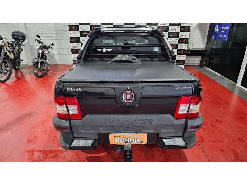 FIAT - STRADA - 2010/2011 - Preta - R$ 54.900,00