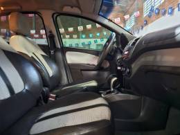 FIAT - SIENA - 2015/2016 - Branca - R$ 39.900,00