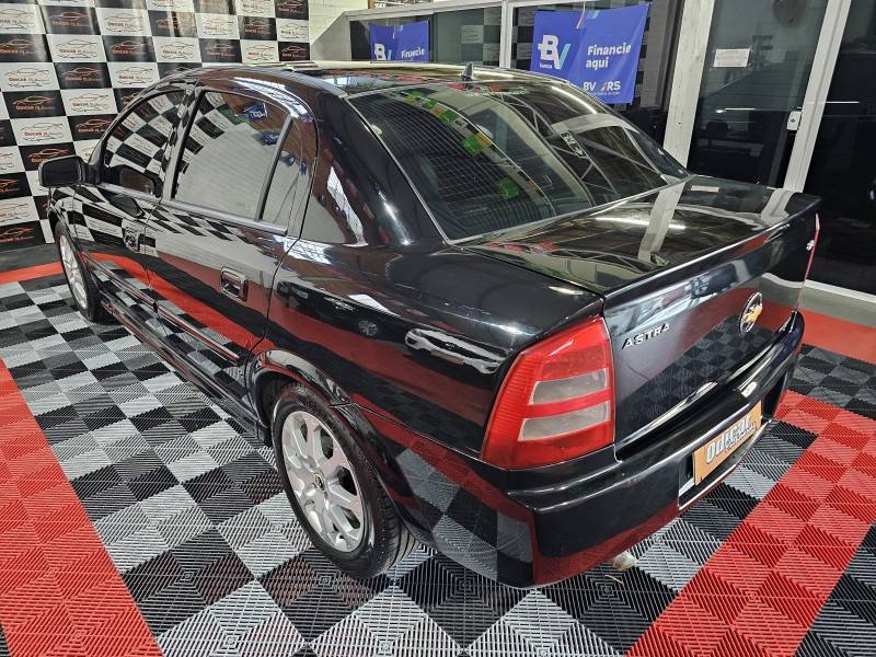 CHEVROLET - ASTRA - 2009/2010 - Preta - R$ 34.900,00