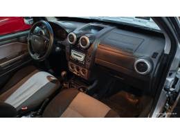 FORD - ECOSPORT - 2010/2011 - Prata - R$ 44.900,00