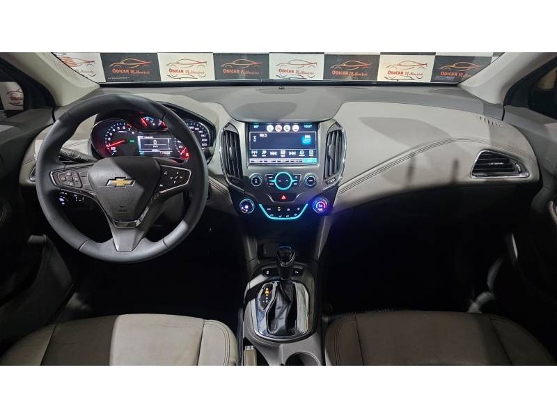 CHEVROLET - CRUZE - 2016/2017 - Branca - R$ 86.900,00