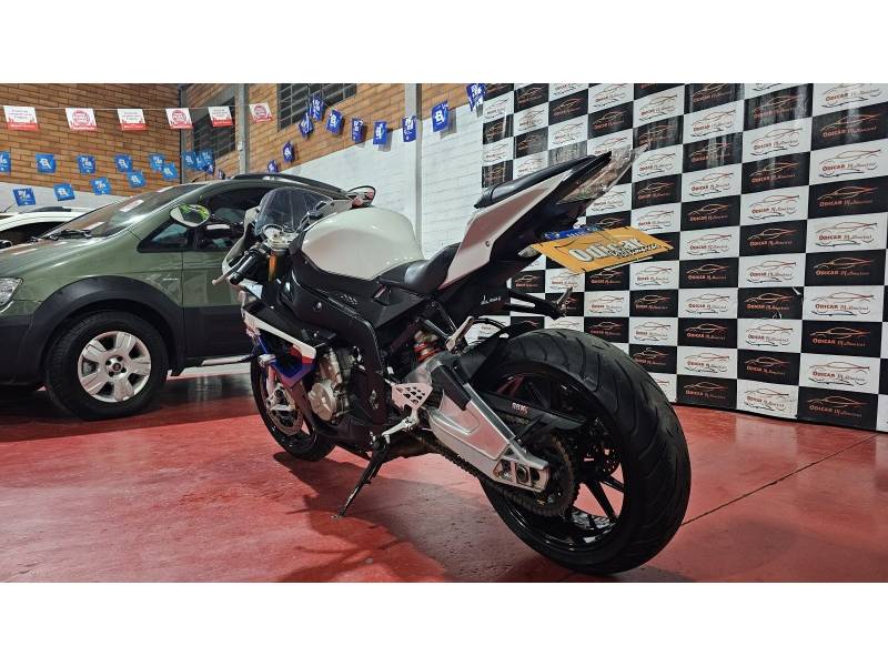 BMW - S 1000 - 2010/2011 - Branca - R$ 54.900,00