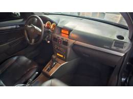 CHEVROLET - VECTRA - 2008/2009 - Preta - R$ 37.900,00