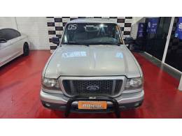 FORD - RANGER - 2004/2005 - Prata - R$ 61.900,00