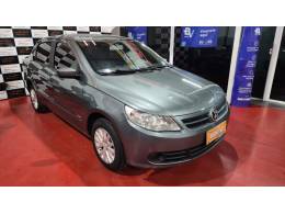 VOLKSWAGEN - VOYAGE - 2010/2011 - Prata - R$ 35.900,00