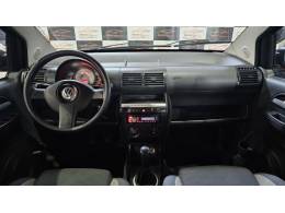 VOLKSWAGEN - CROSSFOX - 2008/2009 - Preta - R$ 35.900,00