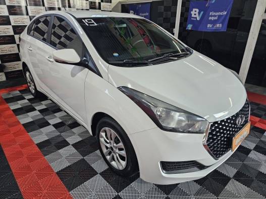 HYUNDAI - HB20S - 2019/2019 - Branca - R$ 61.900,00