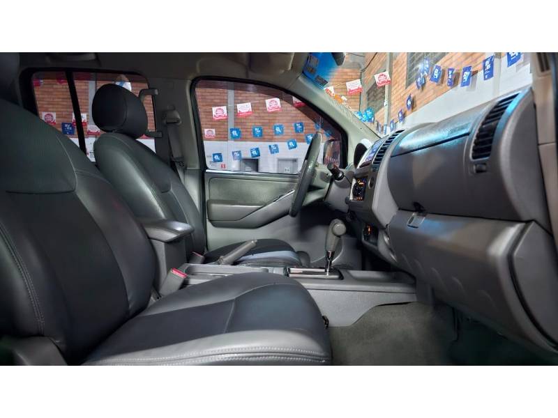 NISSAN - FRONTIER - 2007/2008 - Preta - R$ 75.900,00