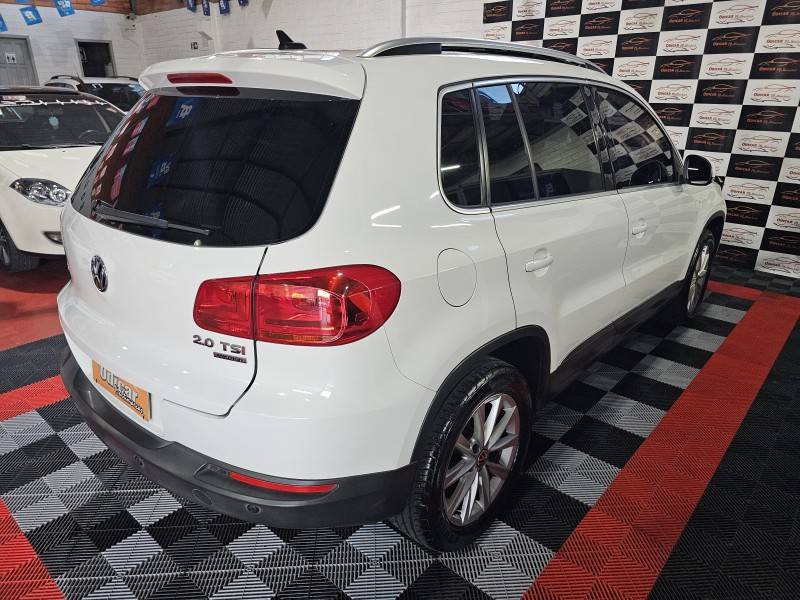 VOLKSWAGEN - TIGUAN - 2013/2014 - Branca - R$ 69.900,00