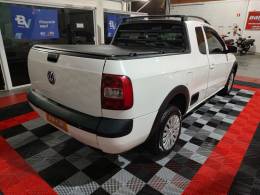 VOLKSWAGEN - SAVEIRO - 2013/2014 - Branca - R$ 49.900,00