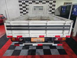 HYUNDAI - HR - 2009/2010 - Branca - R$ 75.900,00