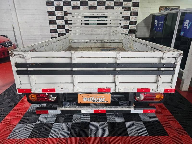 HYUNDAI - HR - 2009/2010 - Branca - R$ 75.900,00