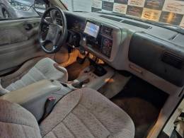 CHEVROLET - S10 - 1997/1997 - Branca - R$ 39.900,00