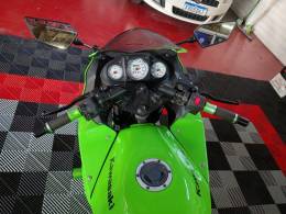 KAWASAKI - NINJA 250R - 2011/2011 - Verde - R$ 12.900,00