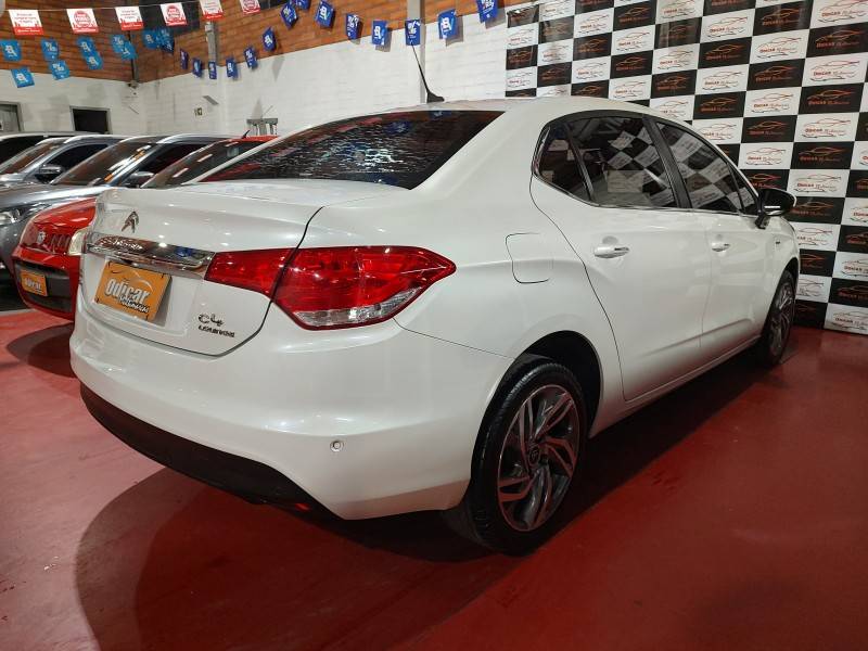 CITROËN - C4 LOUNGE - 2015/2015 - Branca - R$ 49.900,00