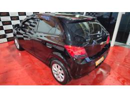 CHEVROLET - ONIX - 2014/2015 - Preta - R$ 55.900,00