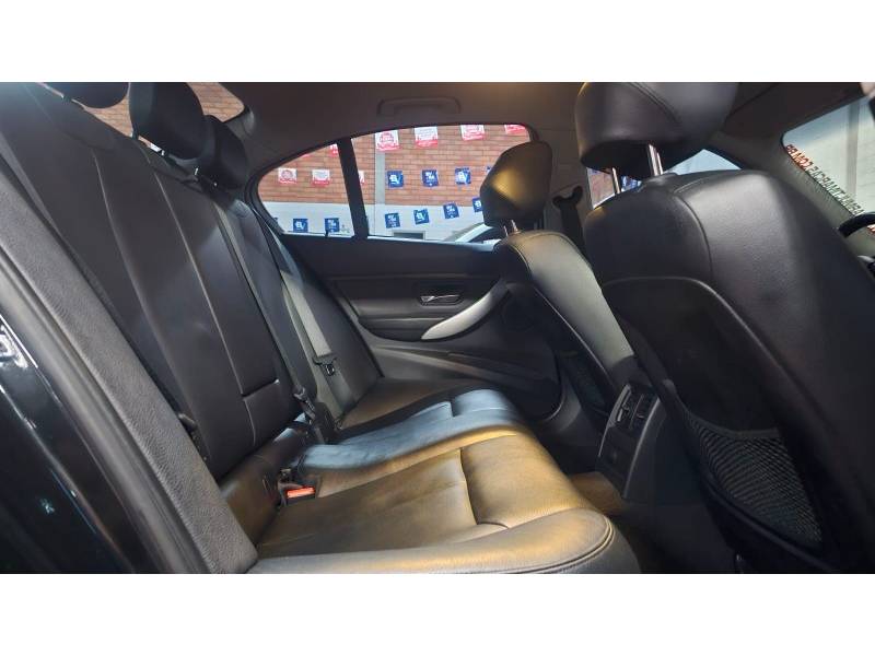 BMW - 328I - 2013/2013 - Preta - R$ 104.900,00