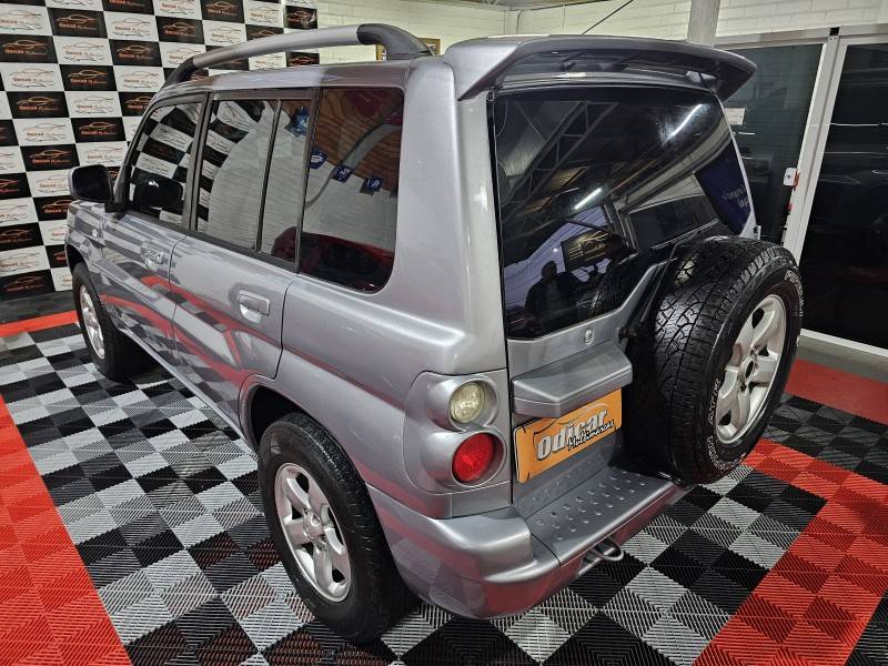 MITSUBISHI - PAJERO TR4 - 2007/2007 - Prata - R$ 44.900,00