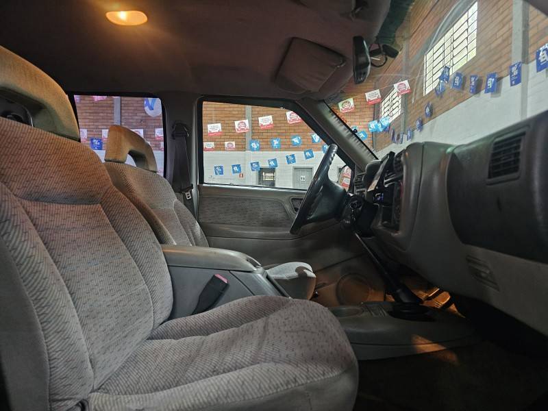 CHEVROLET - S10 - 1997/1997 - Branca - R$ 39.900,00