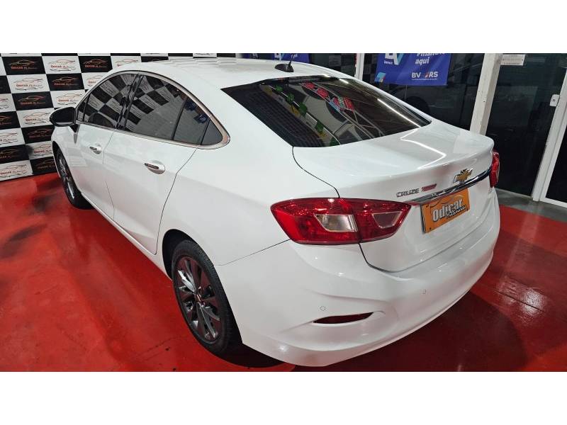 CHEVROLET - CRUZE - 2016/2017 - Branca - R$ 86.900,00